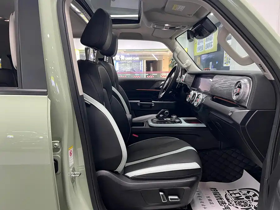 900x675_0_q87_c42_autohomecar__ChxpVmlR7AqAX1KZAAhTtP2NdpU814.jpg.webp Used GWM Tank 300 2021 City Edition 2.0T Very Stylish