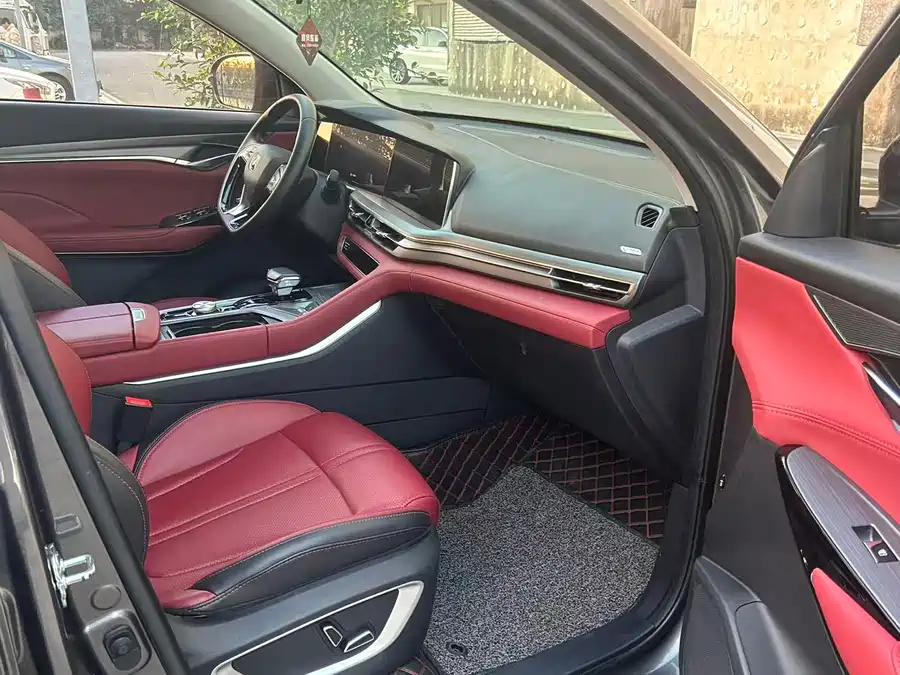 900x675_0_q87_c42_autohomecar__ChxpVmlRBZOAe9PQAAlxIGrsg1g701.jpg.webp Used Changan CS75PLUS 2022 1.5T automatic premium model