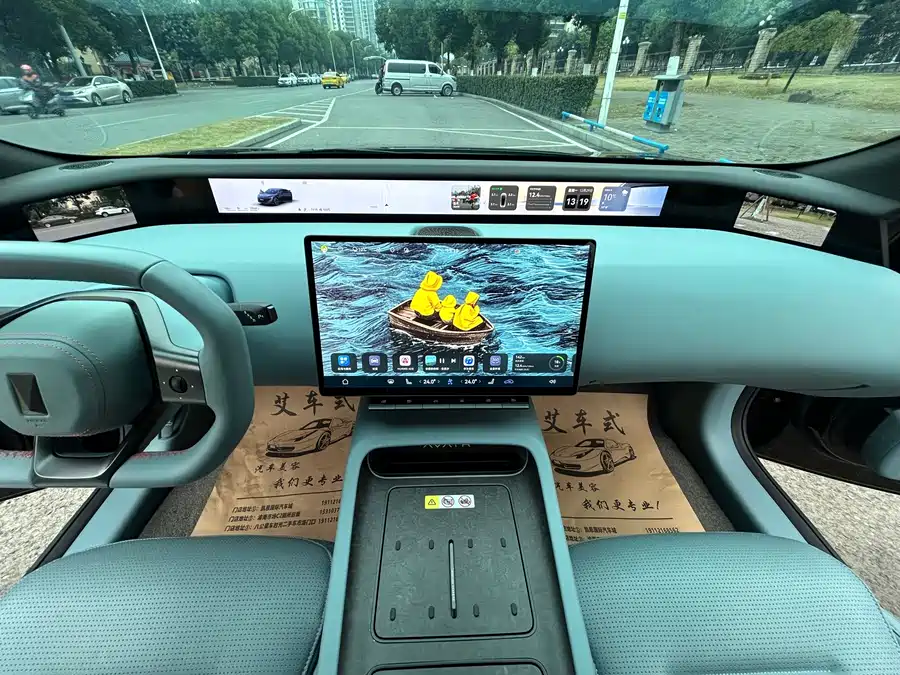 900x675_0_q87_c42_autohomecar__ChxpVmlSH5mAV39kAA2FzVCh9wU783.jpg.webp Used Avita 12 2025 Max pure electric version