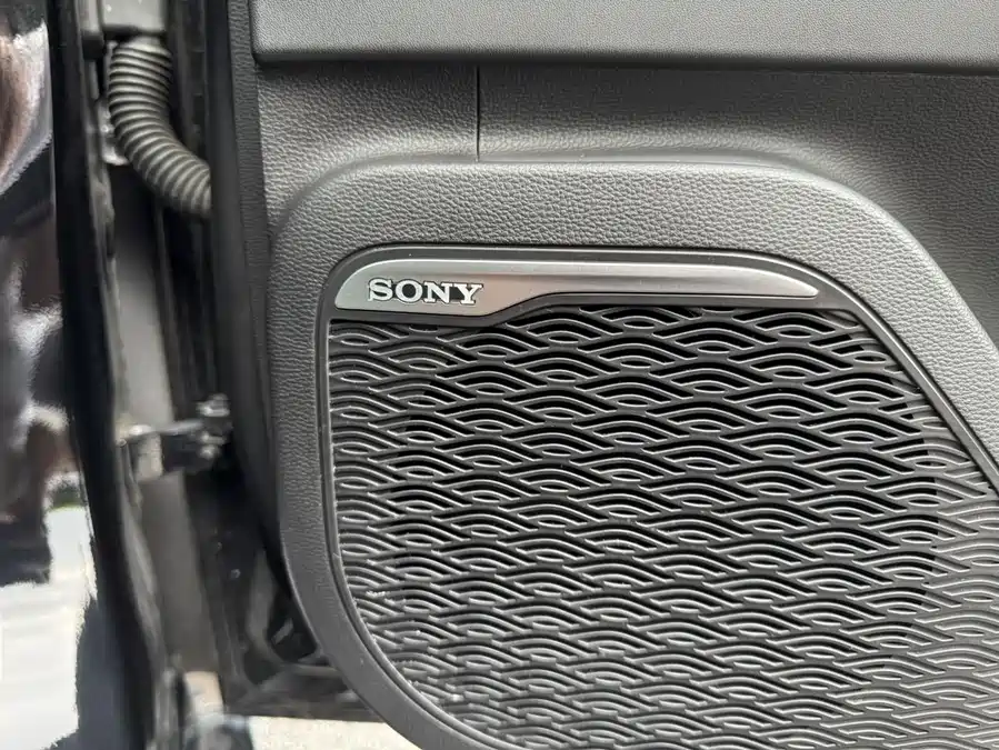900x675_0_q87_c42_autohomecar__ChxpVmlTIgGAQKG5AAZfRr-TRBE245.jpg.webp Used Chery Arrizo 8 2022 1.6T DCT Ya