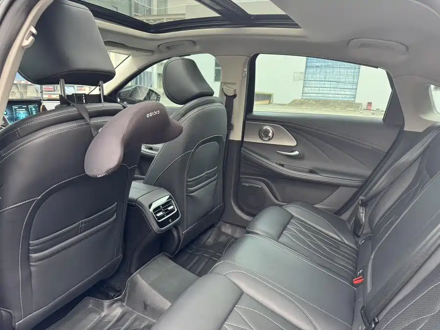 900x675_0_q87_c42_autohomecar__ChxpVmlTIgSAPoenAAPhJOUwm8k321.jpg.webp Used Chery Arrizo 8 2022 1.6T DCT Ya