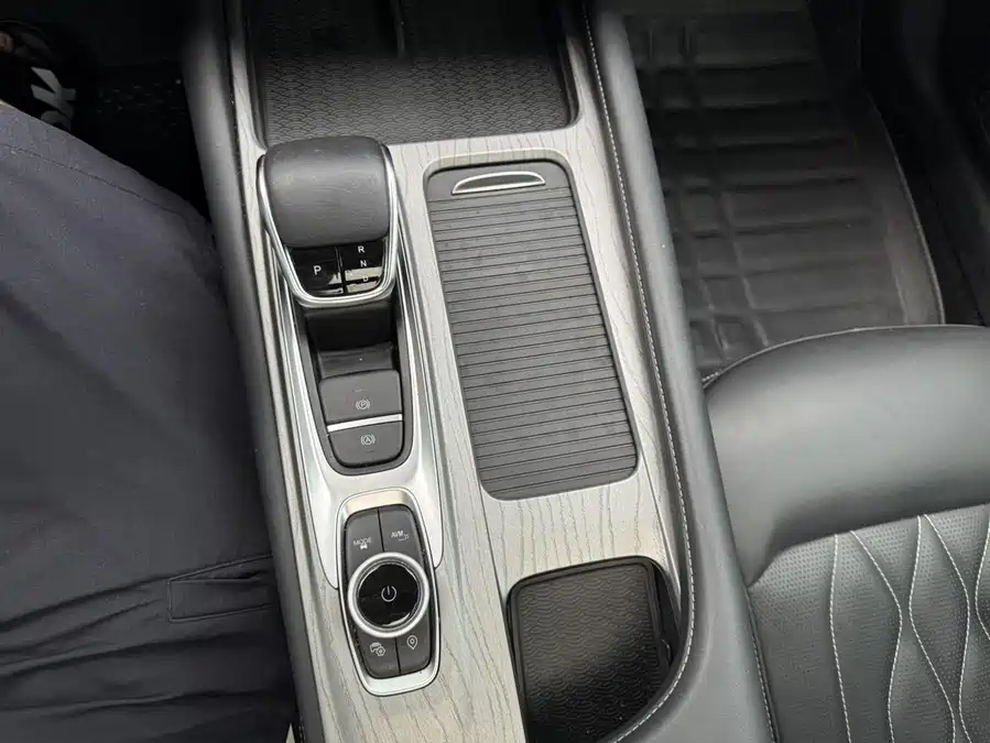 900x675_0_q87_c42_autohomecar__ChxpVmlTIgaARBZZAAPmRKcA0Ag226.jpg.webp Used Chery Arrizo 8 2022 1.6T DCT Ya
