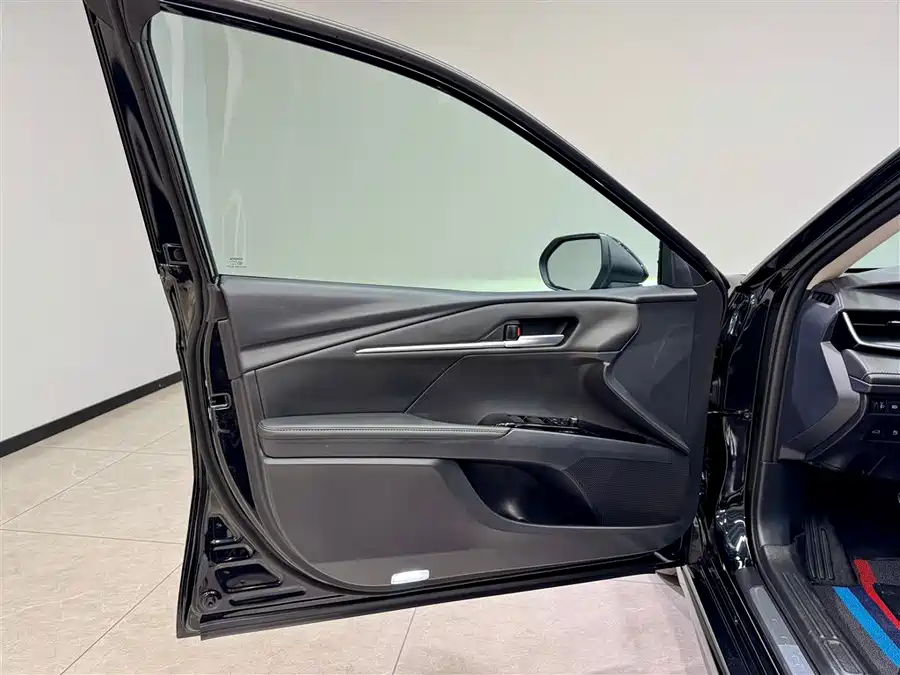 900x675_0_q87_c42_autohomecar__ChxpVmlY6HOAX46LAAG-13FXc40211.jpg.webp Used Camry 2026 Dual Engine 2.0HSE Sports Lite Edition