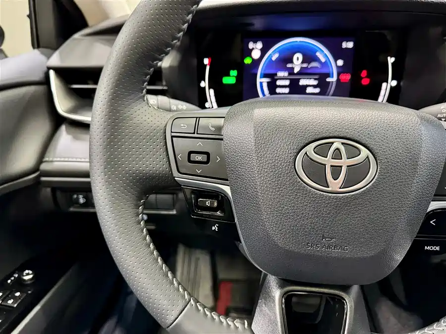 900x675_0_q87_c42_autohomecar__ChxpVmlY6HSATJKOAAKFMsJ1W64500.jpg.webp Used Camry 2026 Dual Engine 2.0HSE Sports Lite Edition