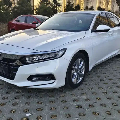 900x675_0_q87_c42_autohomecar__ChxpVmlaAaWARxCmAAa7wAVlbaI031.jpg.webp Used Accord 2018 260TURBO Elite Edition National VI