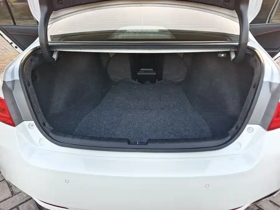 900x675_0_q87_c42_autohomecar__ChxpVmlbj8aAOF4dAARg7kmEark157.jpg.webp Used Accord 2015 2.0L LX Comfort Edition