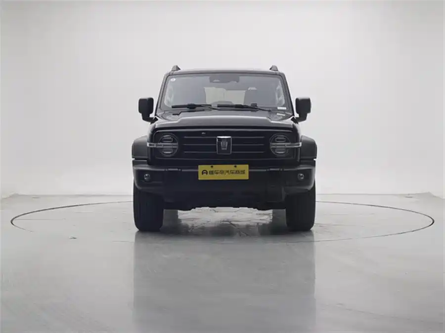900x675_0_q87_c42_autohomecar__ChxpVmlcgDSABKJBAADOWzAfqcM146.jpg.webp Used GWM Tank 300 2023 Off-Road Version 2.0T Challenger