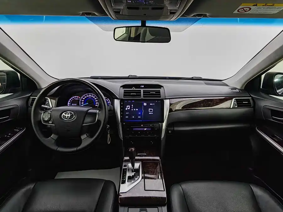 900x675_0_q87_c42_autohomecar__ChxpVmlsYAOARFugAAXy71v6m50523.jpg.webp Used Camry 2015 2.0G Advanced Edition