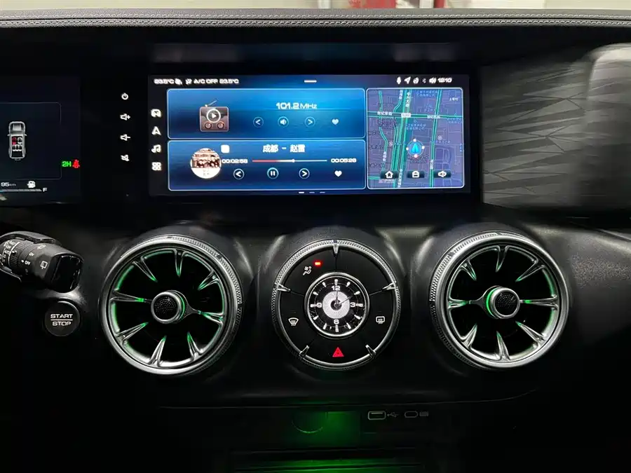 900x675_0_q87_c42_autohomecar__ChxpWGj0owqAZHefAAHWNk2Omhg488.jpg.webp Used GWM Tank 300 2021 Off-Road Version 2.0T Challenger
