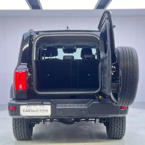 900x675_0_q87_c42_autohomecar__ChxpWGj1qDSAP5kZAAFVpVZ_gGk330.jpg.webp Used GWM Tank 300 2023 Off-Road Version 2.0T Conqueror