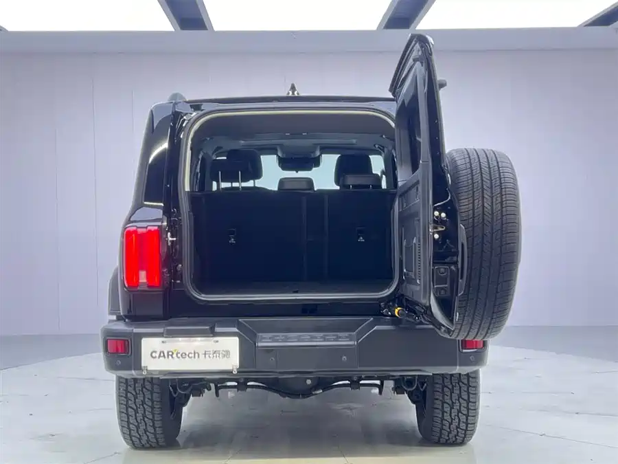 900x675_0_q87_c42_autohomecar__ChxpWGj1qDSAP5kZAAFVpVZ_gGk330.jpg.webp Used GWM Tank 300 2023 Off-Road Version 2.0T Conqueror