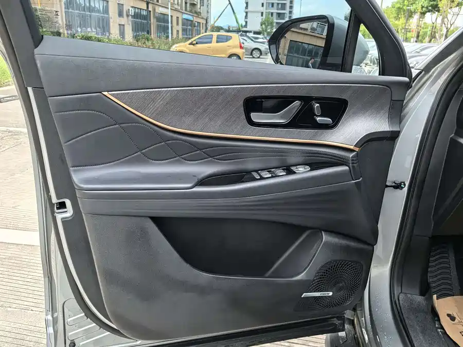 900x675_0_q87_c42_autohomecar__ChxpWGj4OoiAPTdmAAXd4R9AUoU079.jpg.webp Used Tiggo 9 2025 2.0T dual-clutch two-wheel drive luxury version 7 seats