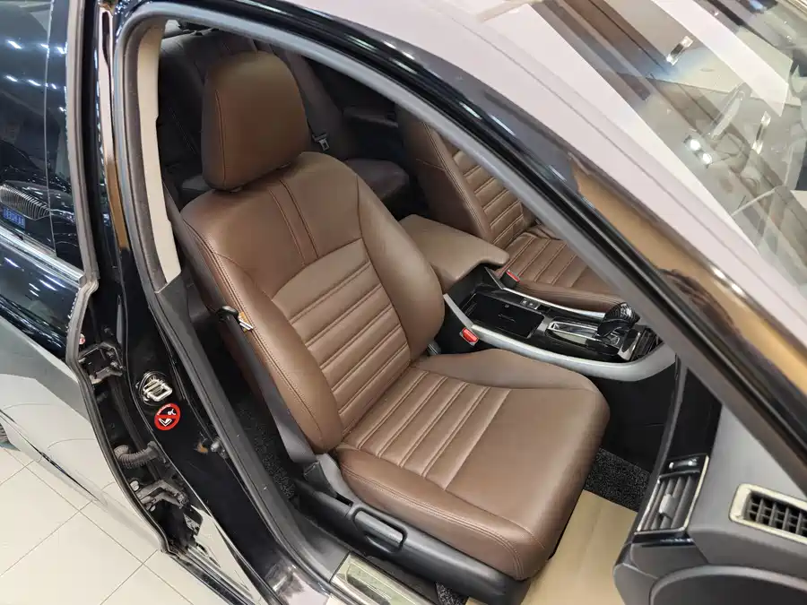 900x675_0_q87_c42_autohomecar__ChxpWGj8QnWAPGpUAAYXlnznKaA063.jpg.webp Used Accord 2016 2.0L Comfort Edition