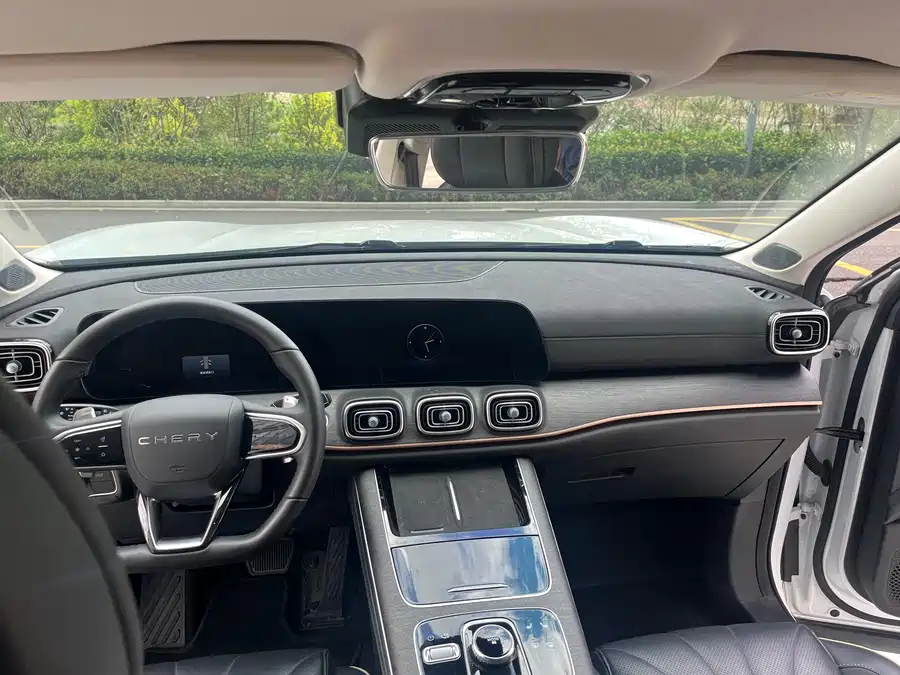 900x675_0_q87_c42_autohomecar__ChxpWGjM-HKAA2hJAAkeWgEKGV4225.jpg.webp Used Tiggo 9 2023 2.0T dual-clutch two-wheel drive premium version 5 seats