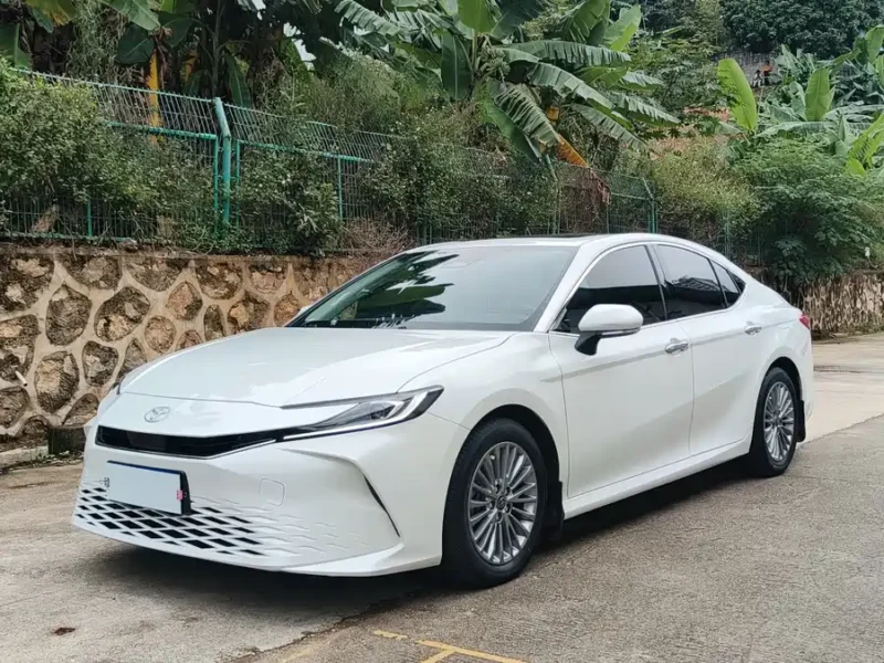 Used Camry 2024 2.0GVP Deluxe Edition