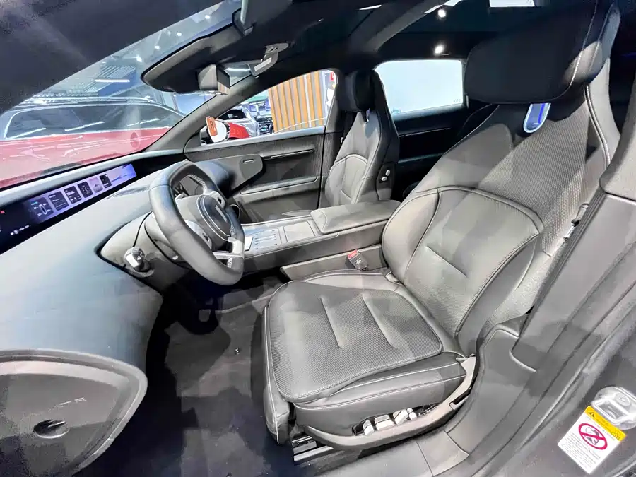 900x675_0_q87_c42_autohomecar__ChxpWGkVpqeAdK3hAAnAnSMF3_o171.jpg.webp Used Avita 12 2023 700 Triple Laser Rear Drive Luxury Edition