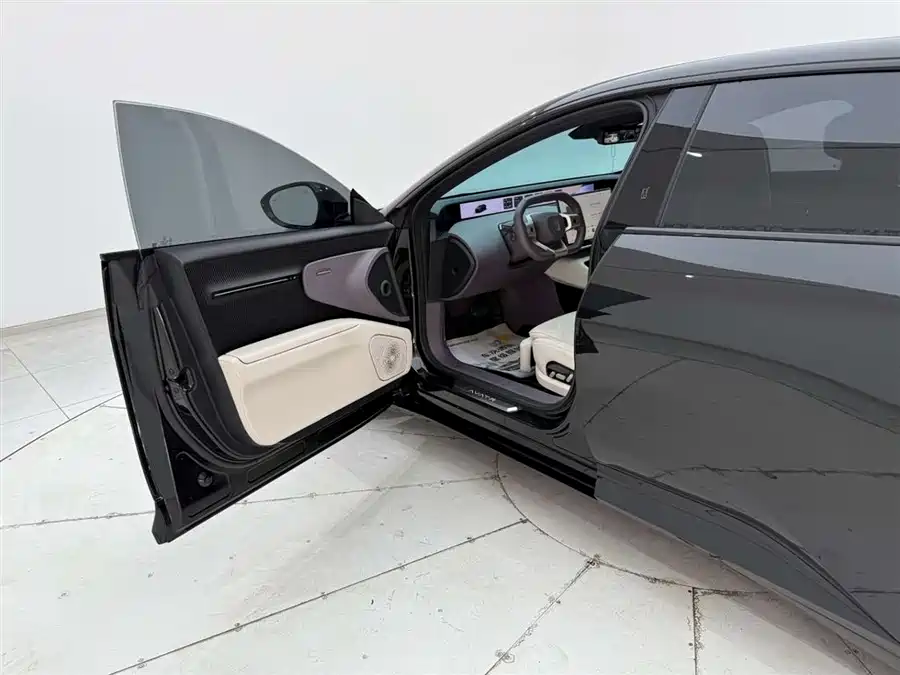 Used Avita 12 2023 700 Triple Laser Rear Drive Luxury Edition