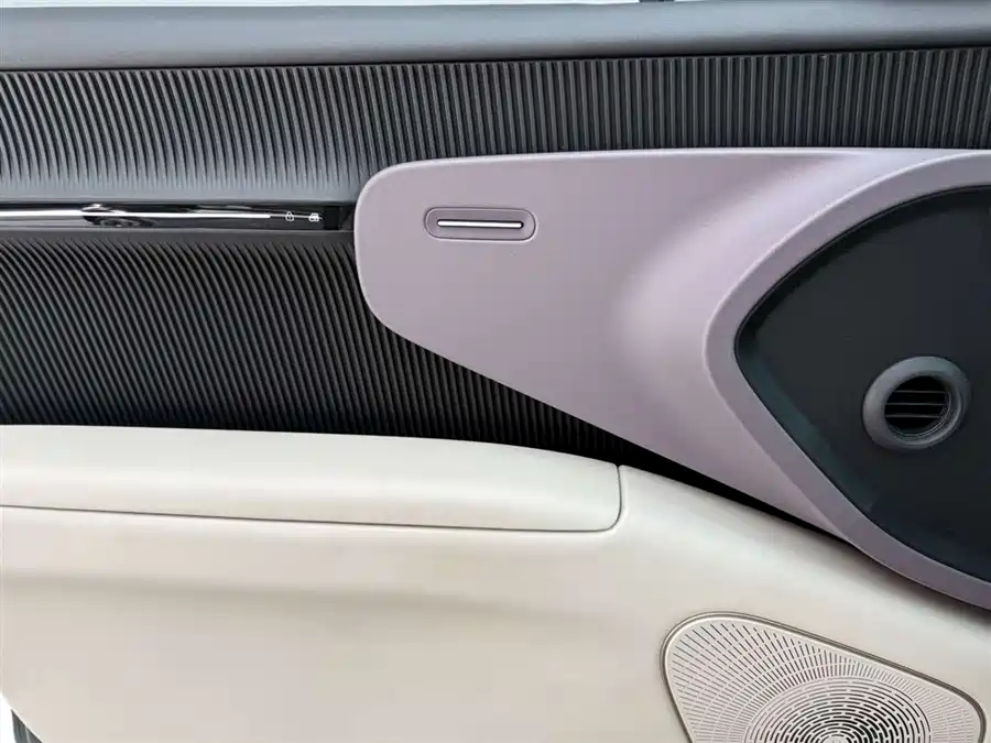 Used Avita 12 2023 700 Triple Laser Rear Drive Luxury Edition