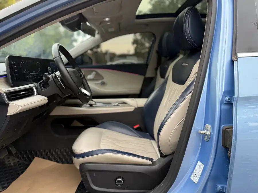 900x675_0_q87_c42_autohomecar__ChxpWGkoU4eARBplAAb3m8JwpIs649.jpg.webp Used Chery Arrizo 8 2022 1.6T DCT Zhen