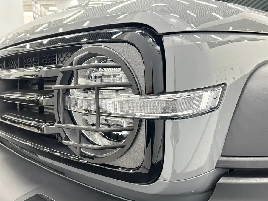 900x675_0_q87_c42_autohomecar__ChxpWGlE5ACALVpqAAoMznRftoQ460.jpg.webp Used GWM Tank 300 2021 Off-Road Version 2.0T Challenger