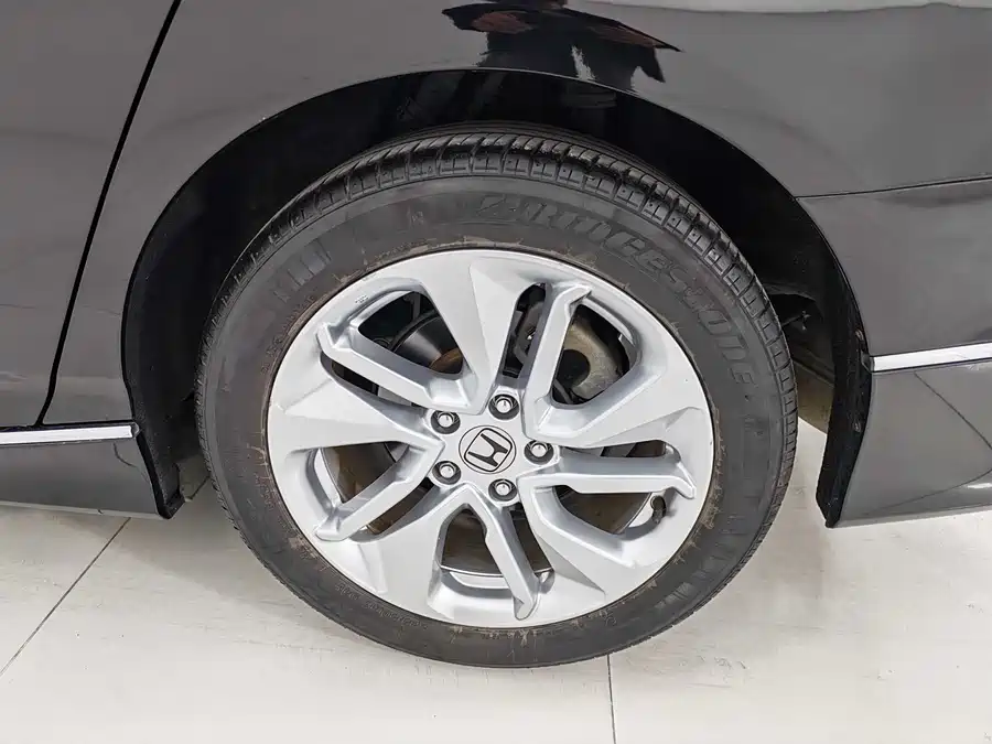 900x675_0_q87_c42_autohomecar__ChxpWGlLTceAXqcYAAY34qsPKPc780.jpg.webp Used Accord 2018 260TURBO Elite Edition National VI