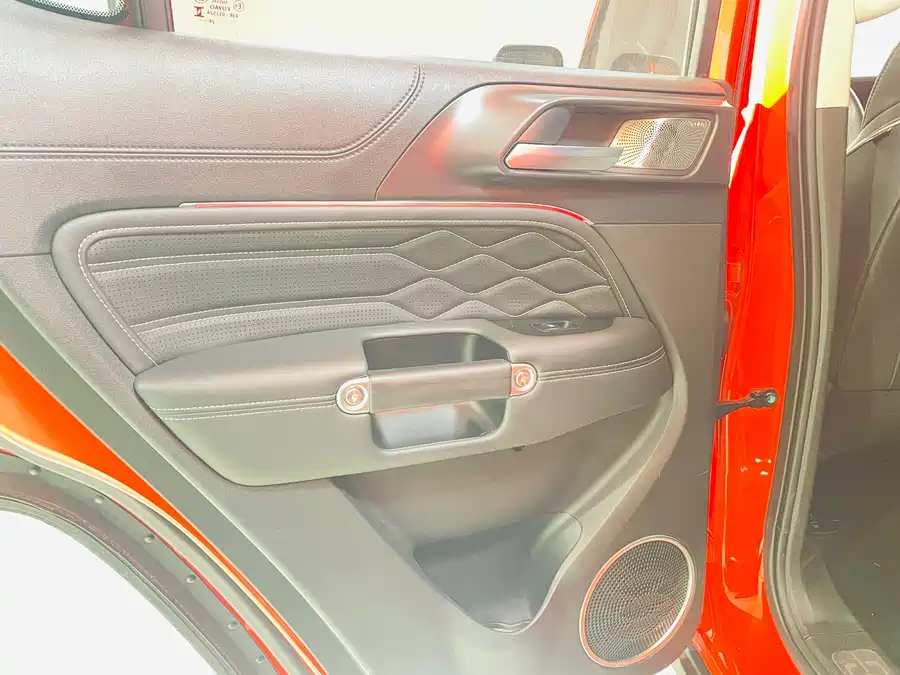 900x675_0_q87_c42_autohomecar__ChxpWGlOIwOAeCviAAph5ikY-Ks973.jpg-1.webp Used GWM Tank 300 2024 2.0T Conqueror