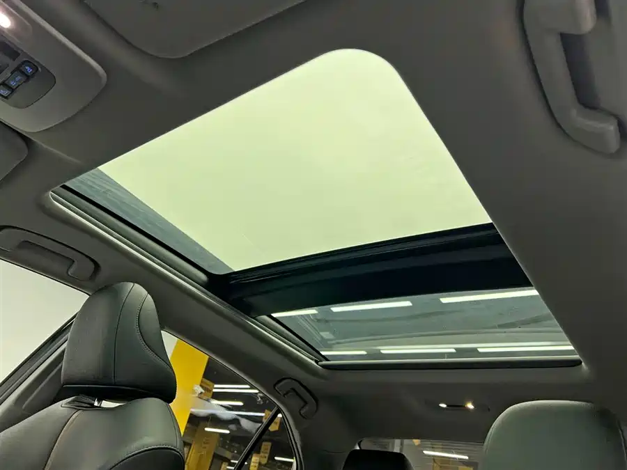 900x675_0_q87_c42_autohomecar__ChxpWGlQzCOARgEvAAFPy3g82RM543.jpg.webp Used Camry 2021 2.5G Deluxe Edition