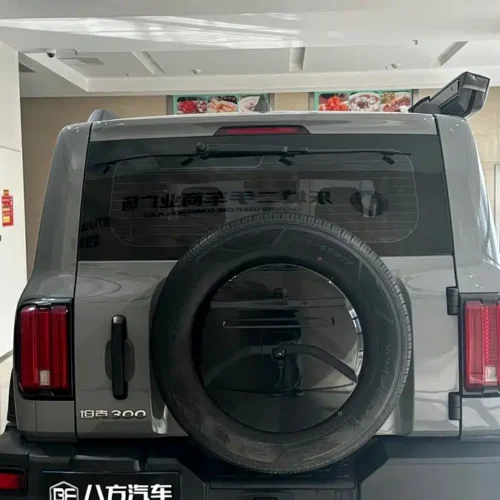 900x675_0_q87_c42_autohomecar__ChxpWGlSEUOAJSH_AAcuwkbbhQA594.jpg.webp Used GWM Tank 300 2021 Off-Road Version 2.0T Conqueror
