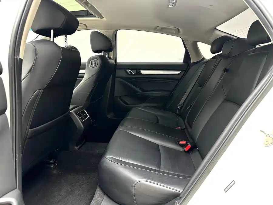 Used Accord 2018 Sharp Hybrid 2.0L Sharp Collar Edition National VI