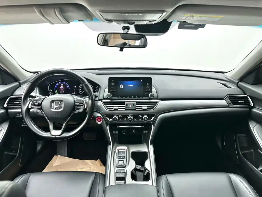 Used Accord 2018 Sharp Hybrid 2.0L Sharp Collar Edition National VI