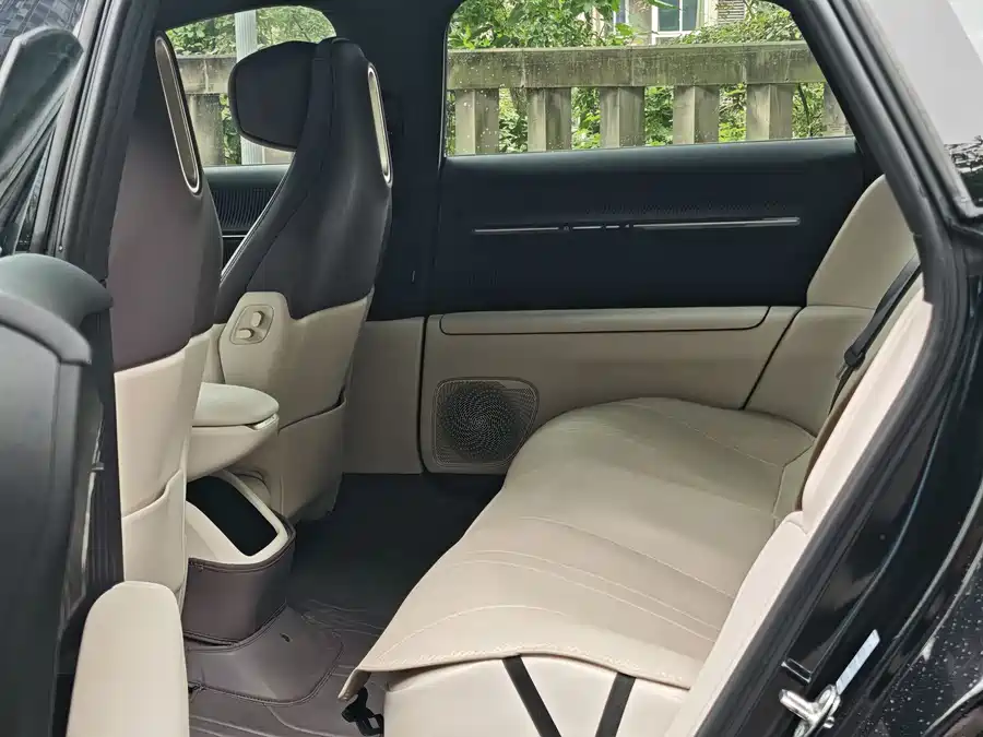 900x675_0_q87_c42_autohomecar__ChxpWGlVaq2AIebnAATVJQarD9Y591.jpg.webp Used Avita 12 2025 Max pure electric version