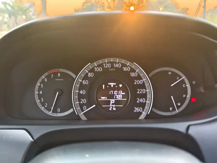 900x675_0_q87_c42_autohomecar__ChxpWGlbj82AadjSAAKP9yugEdo382.jpg.webp Used Accord 2015 2.0L LX Comfort Edition