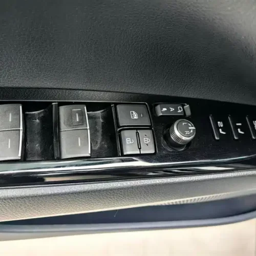 900x675_0_q87_c42_autohomecar__ChxpWGldux-AVWJVAAIPcHWTfRU409.jpg.webp Used Camry 2023 2.5Q flagship version