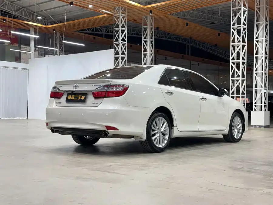 900x675_0_q87_c42_autohomecar__ChxpWGlga-SACN8vAAUn6LK09c0047.jpg.webp Used Camry 2015 2.5G Deluxe Navigation Edition