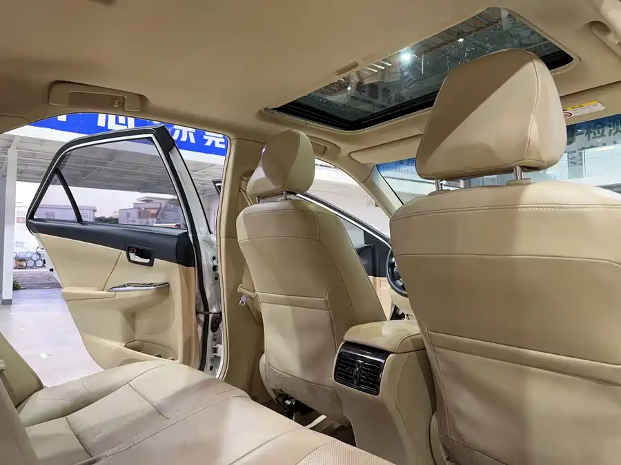 900x675_0_q87_c42_autohomecar__ChxpWGlga_aATR5FAASc6GcOyN0050.jpg.webp Used Camry 2015 2.5G Deluxe Navigation Edition
