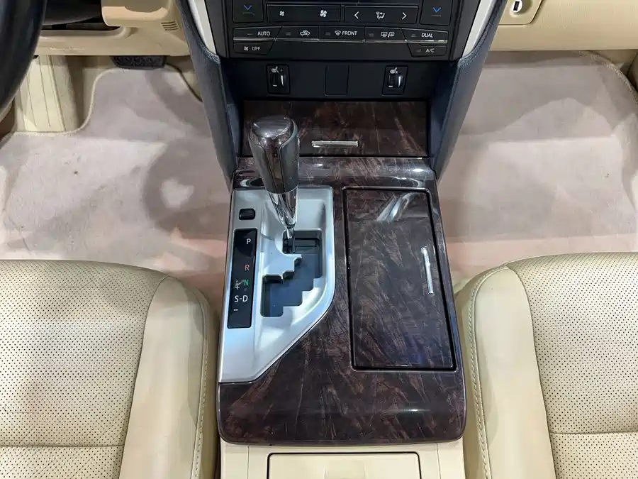 900x675_0_q87_c42_autohomecar__ChxpWGlga_eAI8rkAAasbxfK4W0498.jpg.webp Used Camry 2015 2.5G Deluxe Navigation Edition