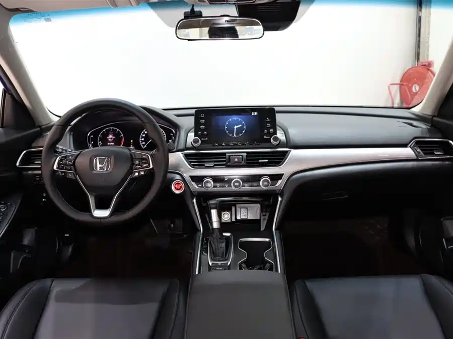 Used Accord 2018 260TURBO Deluxe Edition National V