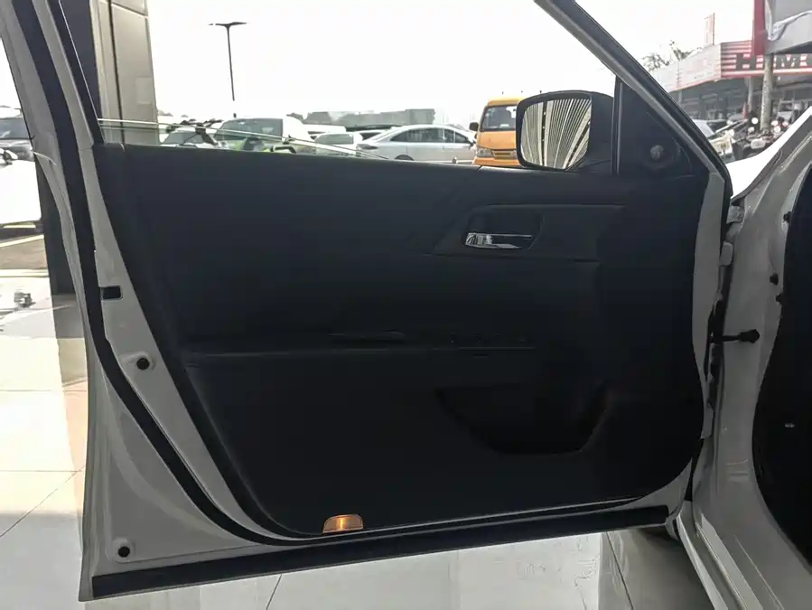 900x675_0_q87_c42_autohomecar__ChxpWGlnKe6AVWItAAIXVviozSc339.jpg.webp Used Accord 2014 2.0L EXN Deluxe Navigation Edition