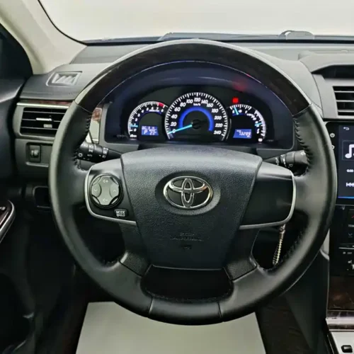 900x675_0_q87_c42_autohomecar__ChxpWGlsYAOAV5h-AAcWzpfIFMk677.jpg.webp Used Camry 2015 2.0G Advanced Edition