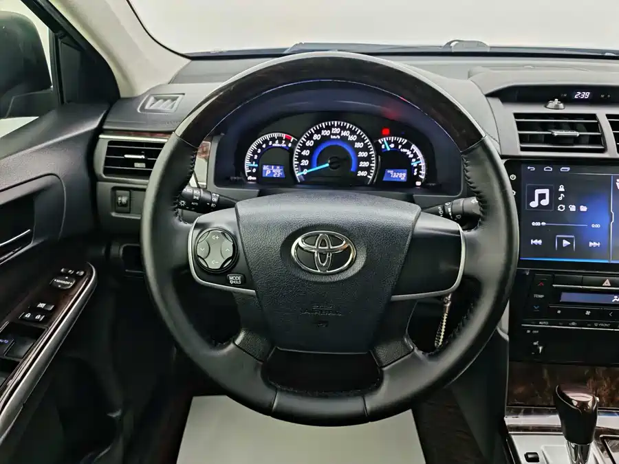 900x675_0_q87_c42_autohomecar__ChxpWGlsYAOAV5h-AAcWzpfIFMk677.jpg.webp Used Camry 2015 2.0G Advanced Edition