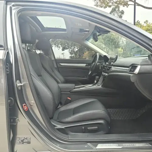 900x675_0_q87_c42_autohomecar__ChxpWGlxnn-AOosrAAc2Ez_ykPw683.jpg.webp Used Accord 2021 260TURBO Luxury Starry Sky Limited Edition