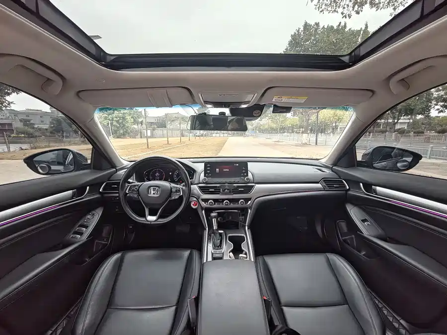 900x675_0_q87_c42_autohomecar__ChxpWGlxnoOAHqLPAAR0xunGju8720.jpg.webp Used Accord 2021 260TURBO Luxury Starry Sky Limited Edition