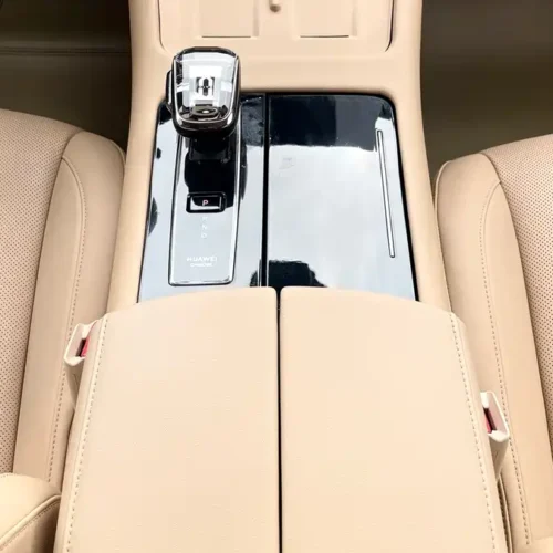 900x675_0_q87_c42_autohomecar__Chto52l-zIGAHmnLAAlmO28aWEQ143.jpg.webp Used AITO M7 2022 1.5T four-wheel drive luxury version