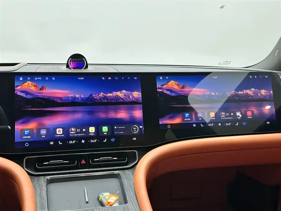 Used AITO second hand M9 2025 extended range Ultra version 52kWh 6-seater version