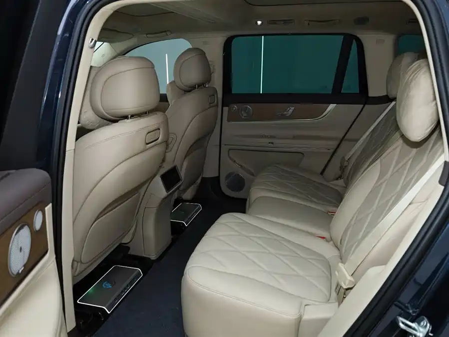 Used AITO second hand M9 2025 extended range Ultra version 52kWh 5-seater version