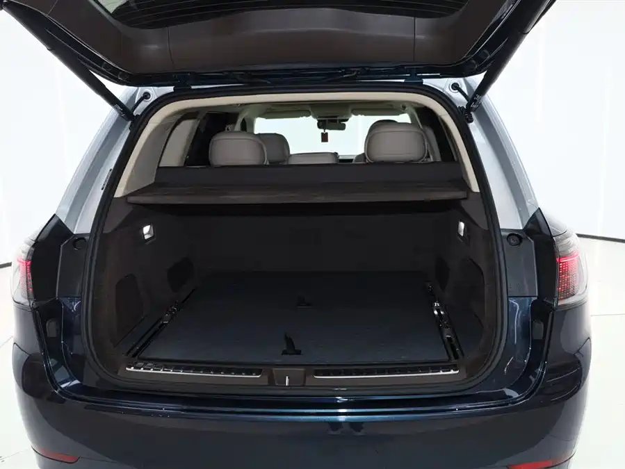 Used AITO second hand M9 2025 extended range Ultra version 52kWh 5-seater version