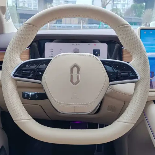 900x675_0_q87_c42_autohomecar__Chto52mO6BaAIoSQAAPKUoyal3g484.jpg.webp Used AITO M7 2024 1.5T rear drive Plus version 5 seats