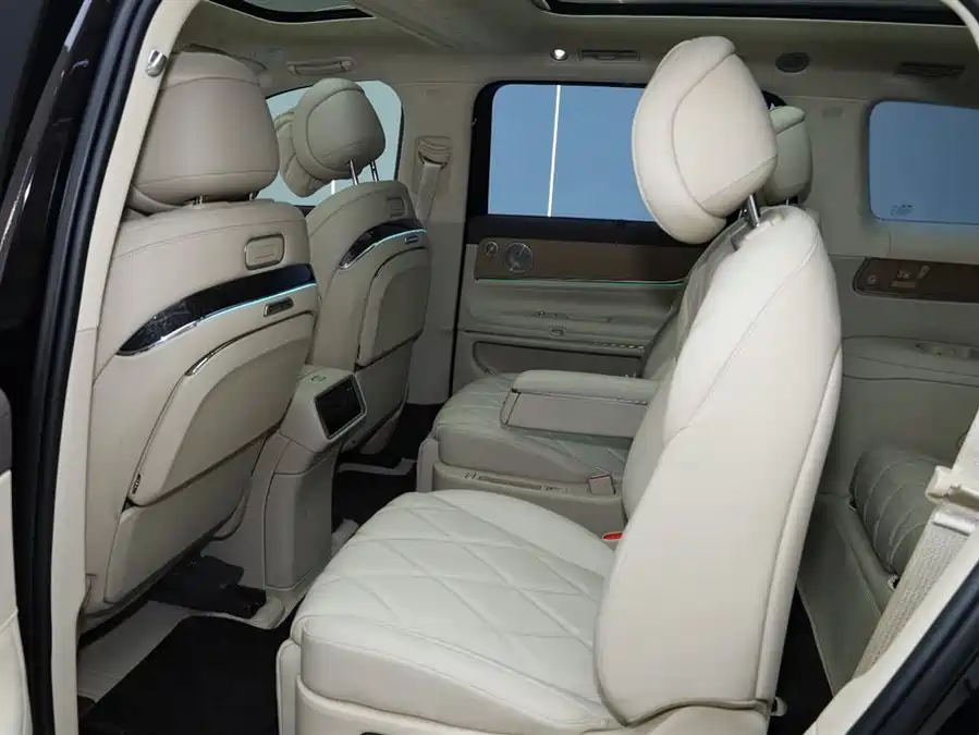 Used AITO second hand M9 2025 extended range Ultra version 52kWh 6-seater version