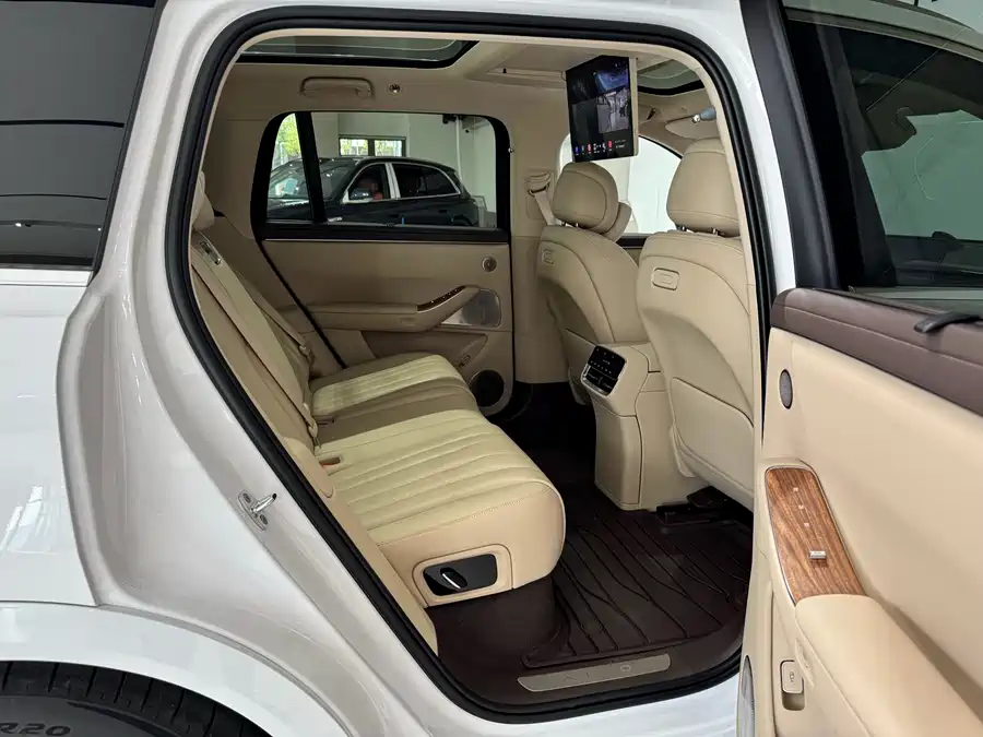 900x675_0_q87_c42_autohomecar__Chto52mQHf-AWbIvAAbnUWi5UVA230.jpg.webp Used AITO M7 2026 Pure Electric Max Long Range Version 5 Seats