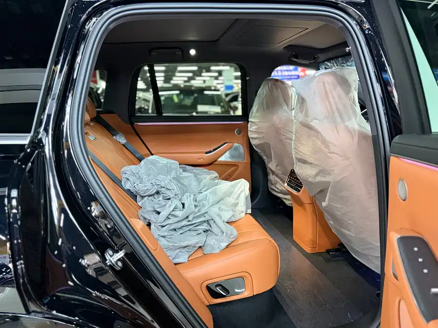 900x675_0_q87_c42_autohomecar__Chto52mdEJ-AE69AAAoT5FAIiB4646.jpg.webp Used AITO M7 2026 extended range Max four-wheel drive version 5 seats